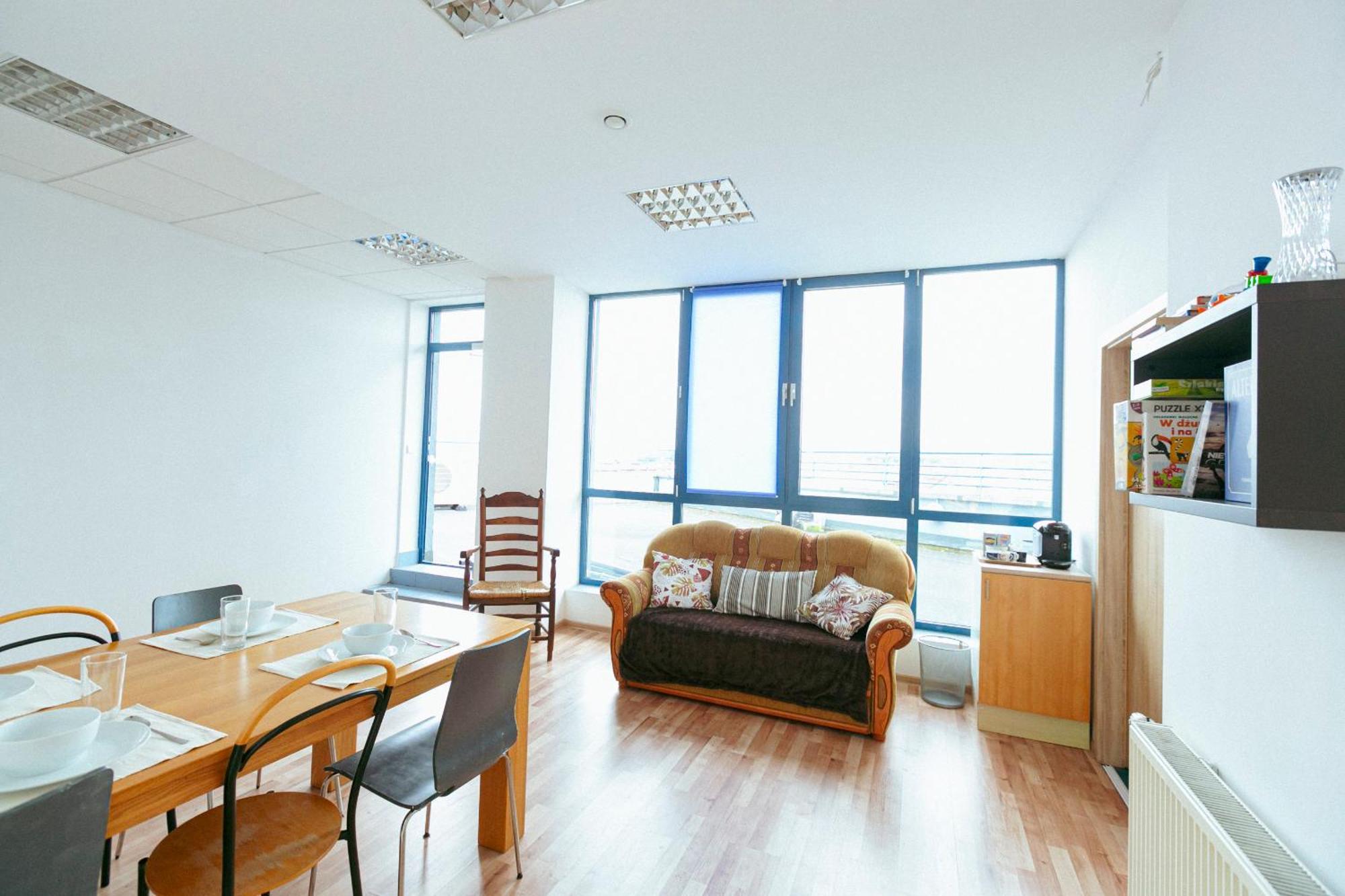 ורשה Hostel Metro Kabaty מראה חיצוני תמונה